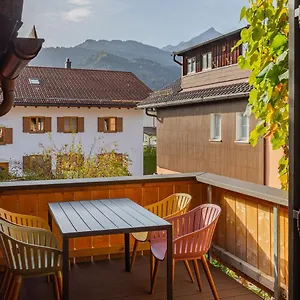 Mucklschlupf Im Garmischer Zentrum , Garmisch-Partenkirchen Deutschland