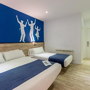 Casual Blue 2*, Bilbao Spanien